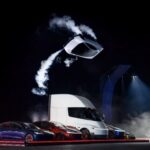 Tesla Roadster voador